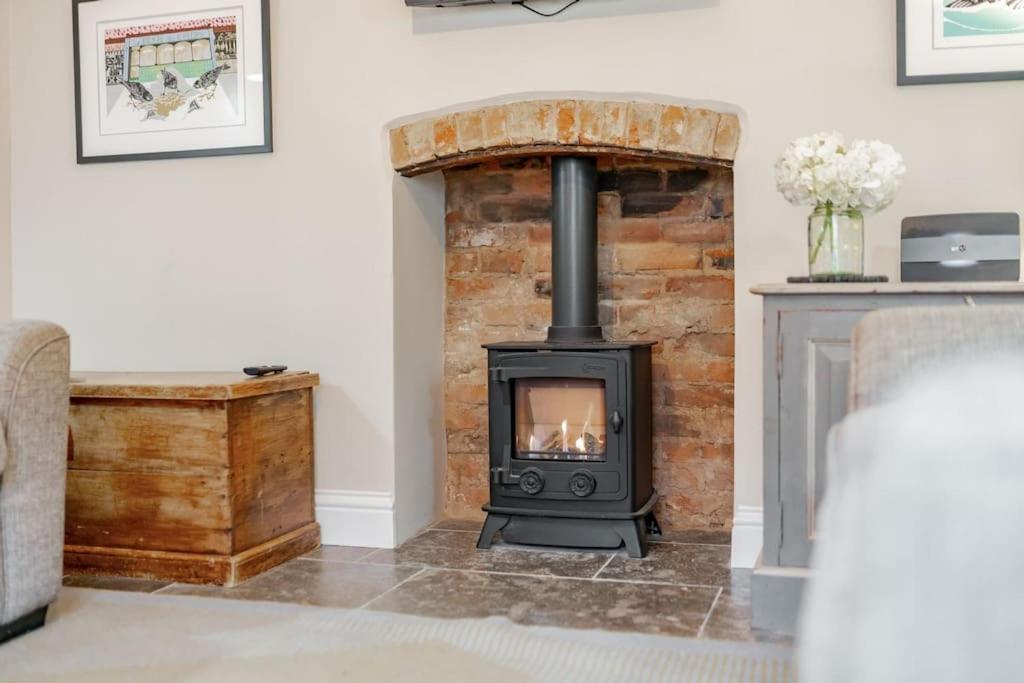 3 Mill Street - Norfolk Cottage Agency هولت المظهر الخارجي الصورة